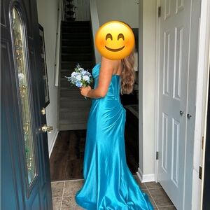 Elegant Blue Strapless Gown
